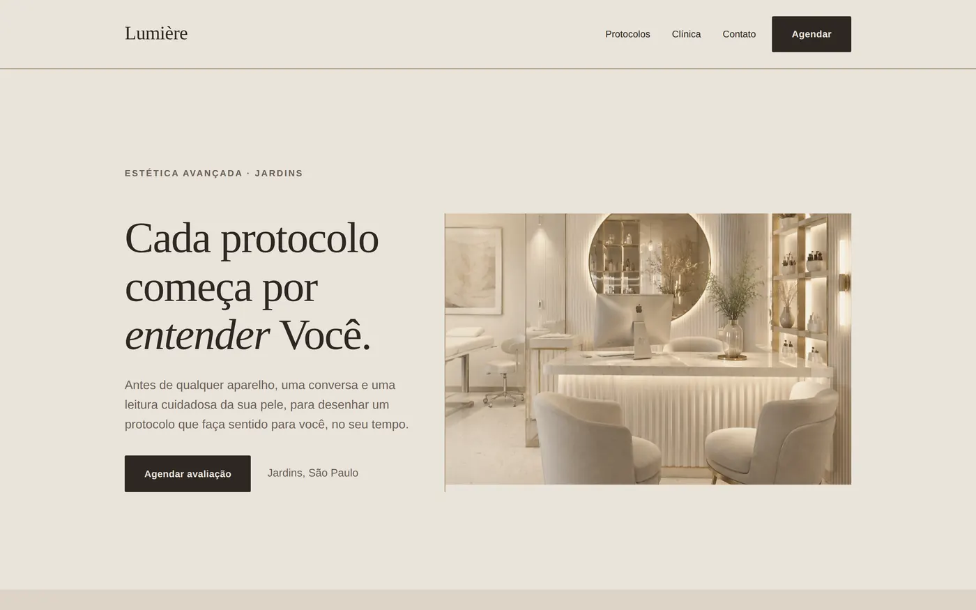 Página inicial do site da Lumière, com a manchete da clínica e o botão de agendar avaliação.